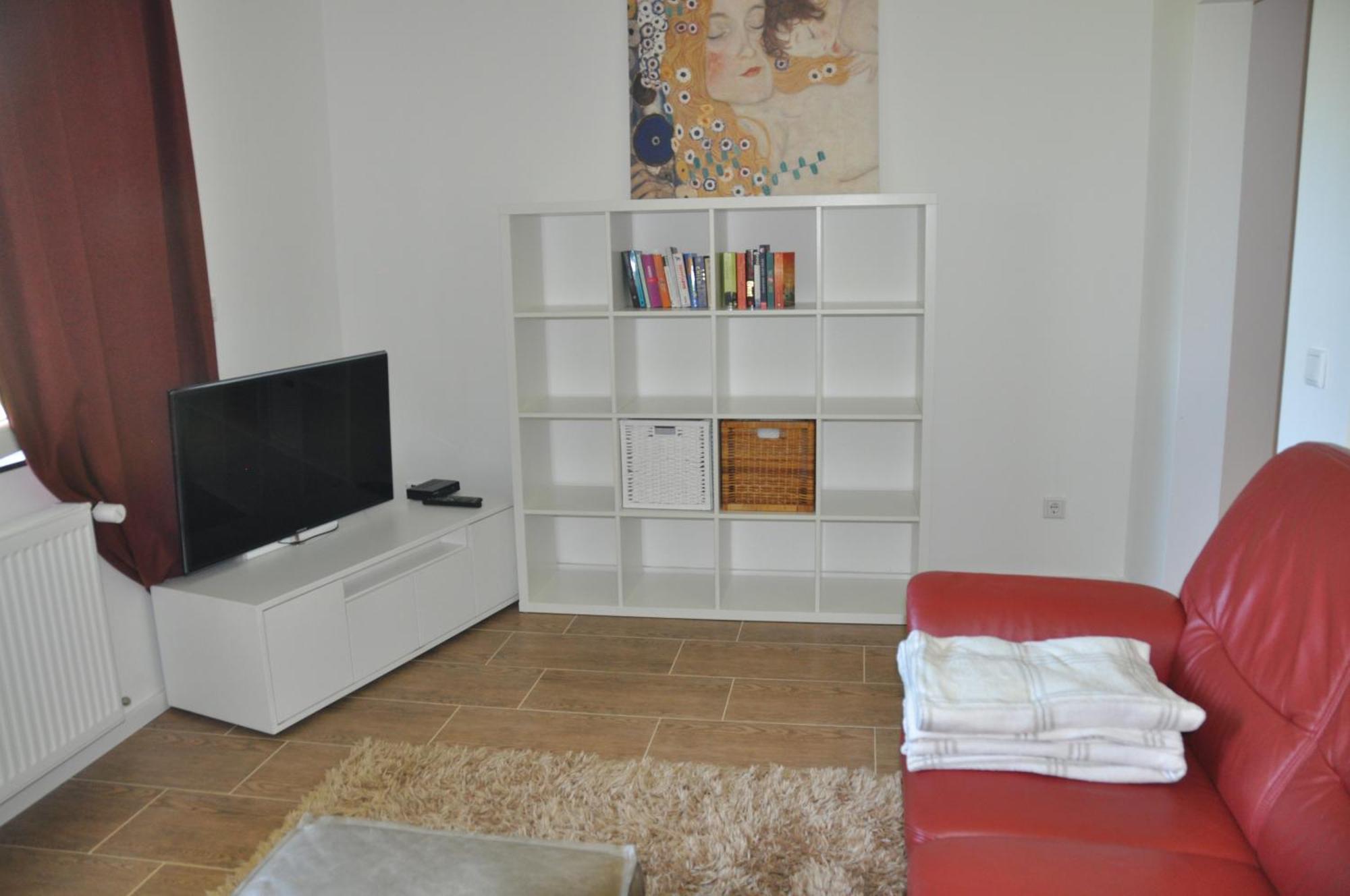 2-Zimmer Wohnung Mit Terrasse, Fernblick, Natur, Ruhig - Marburg Kültér fotó